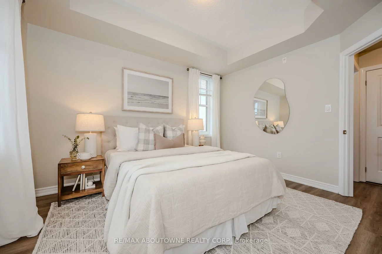 269, Georgian, 1015 - RO River Oaks, Oakville