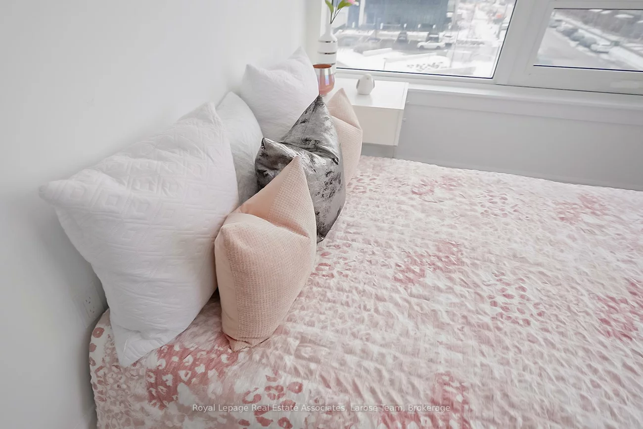 3200, William Coltson, 1010 - JM Joshua Meadows, Oakville