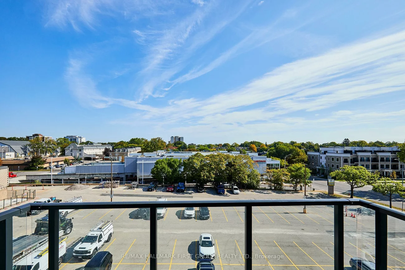 123, Maurice, 1002 - CO Central, Oakville