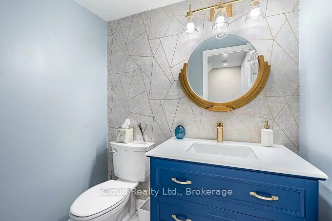 1100, Queens, 1003 - CP College Park, Oakville