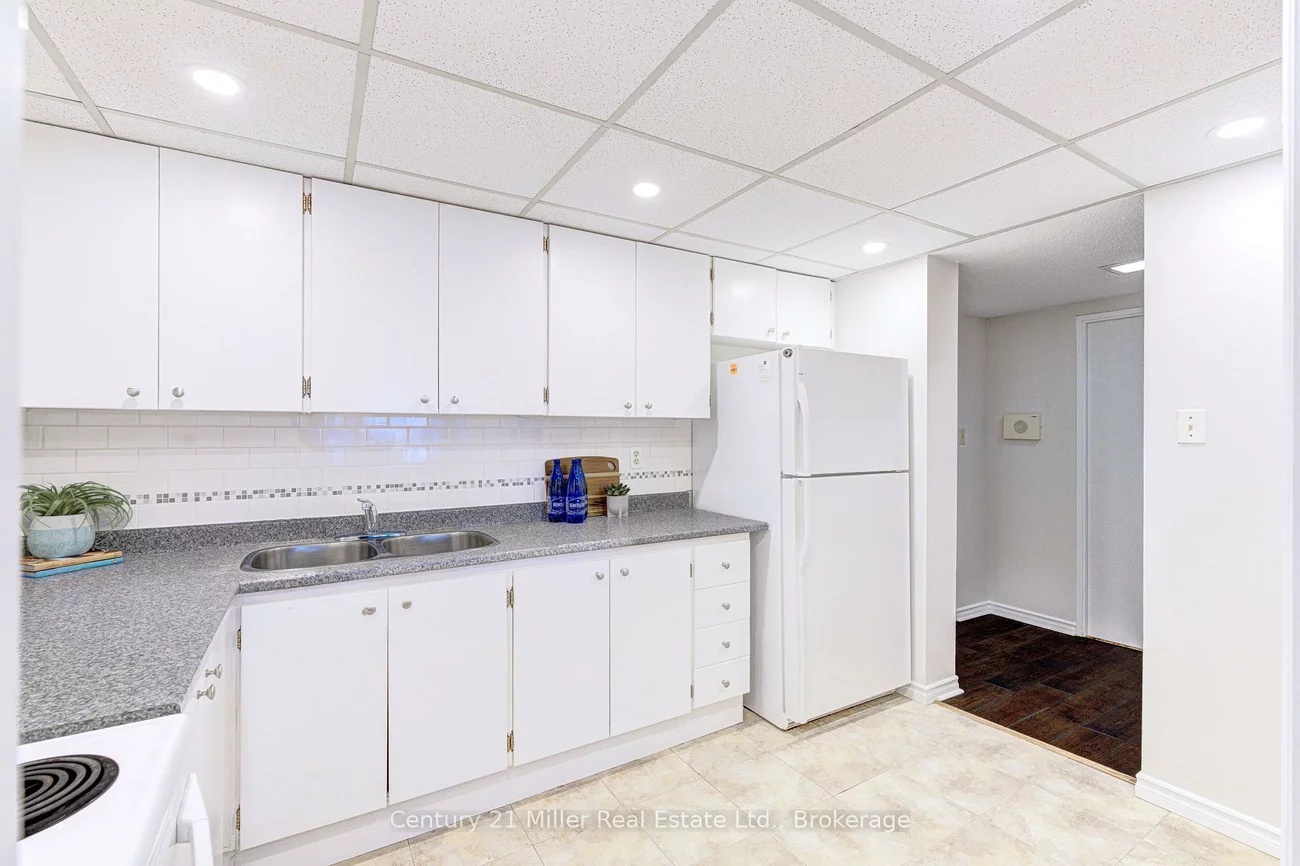 20, Speers, 1002 - CO Central, Oakville