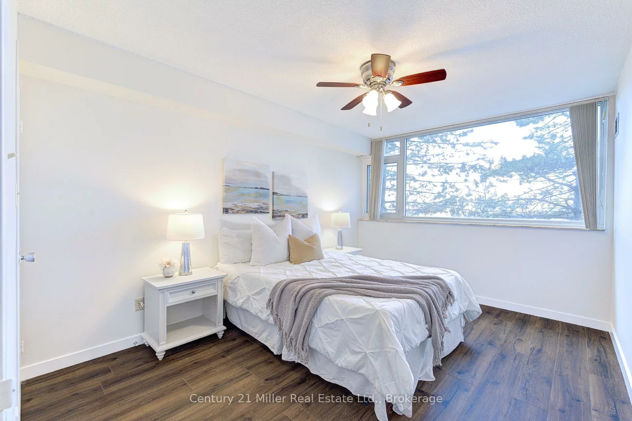 20, Speers, 1002 - CO Central, Oakville