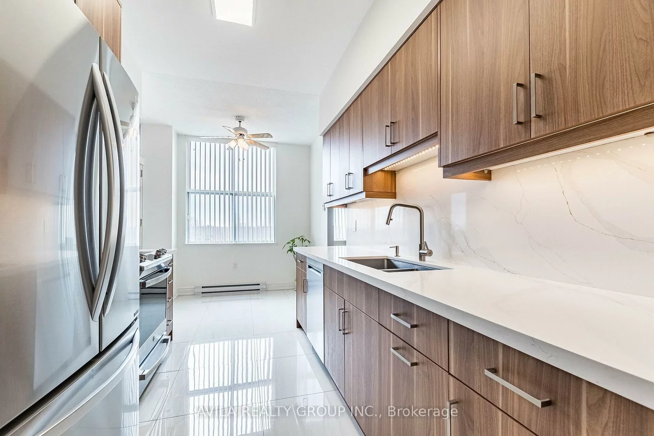 2199, Sixth, 1015 - RO River Oaks, Oakville