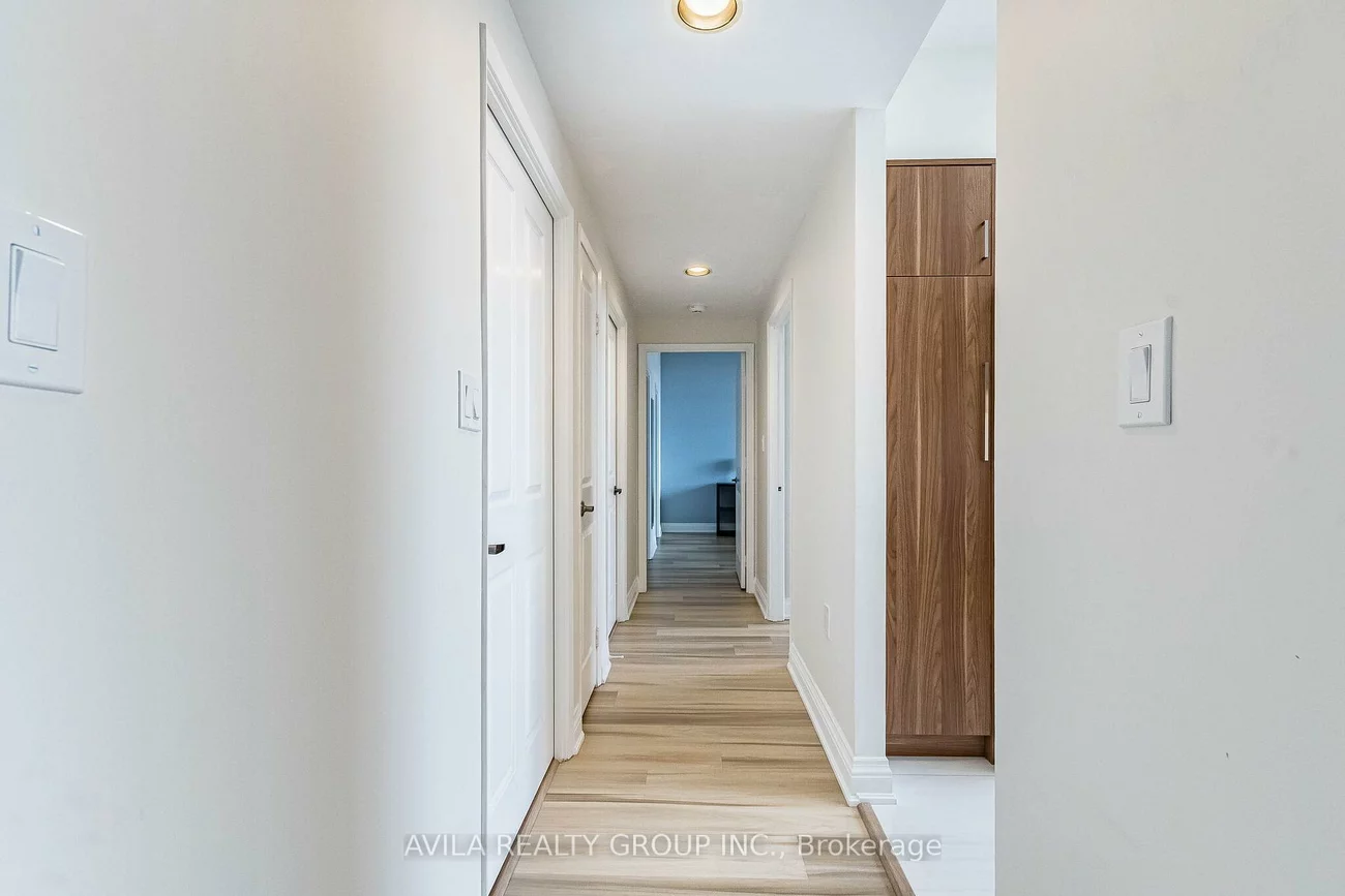 2199, Sixth, 1015 - RO River Oaks, Oakville