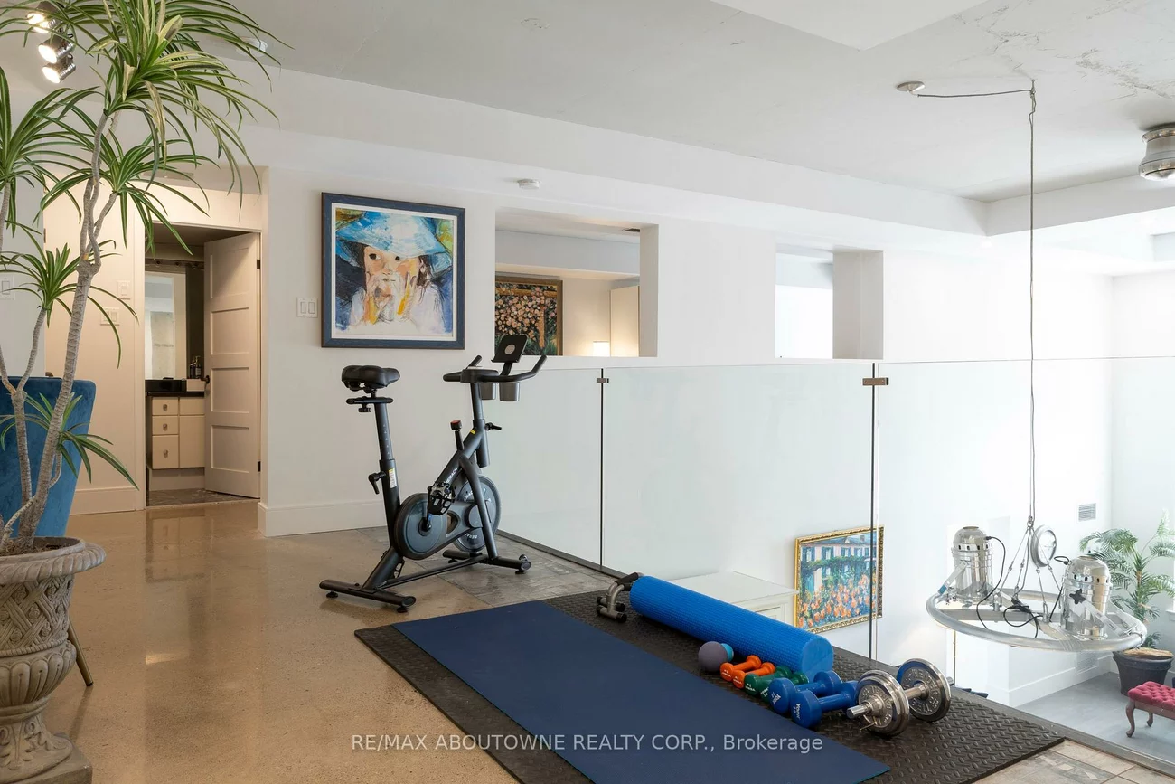 221, Robinson, 1013 - OO Old Oakville, Oakville