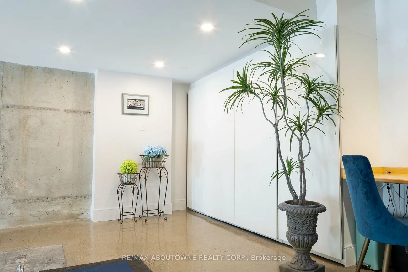 221, Robinson, 1013 - OO Old Oakville, Oakville