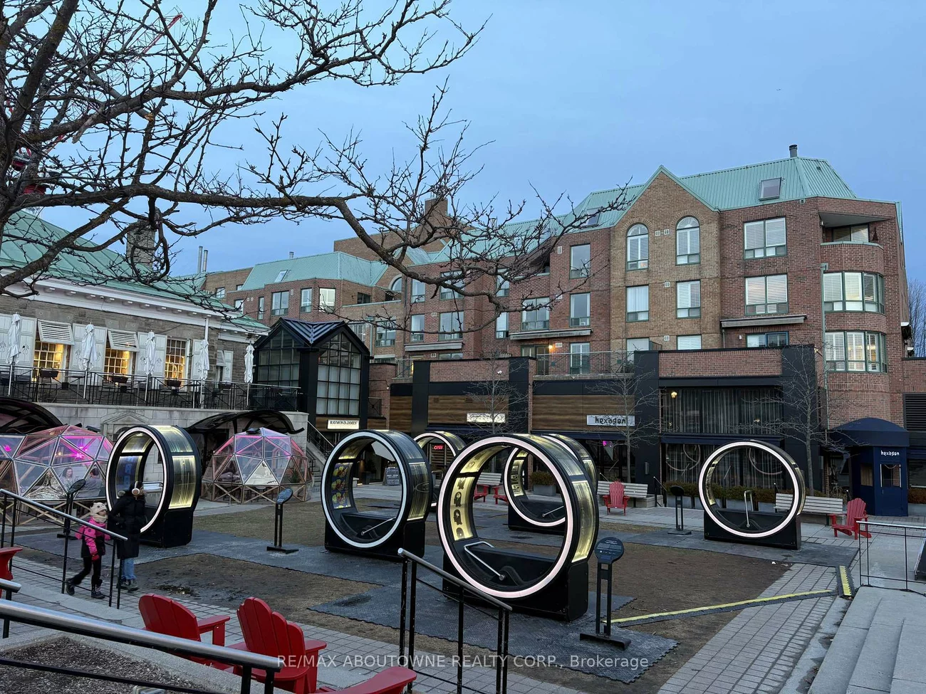 221, Robinson, 1013 - OO Old Oakville, Oakville