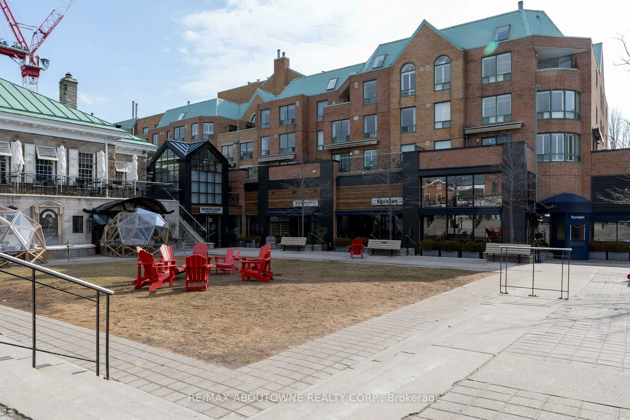 221, Robinson, 1013 - OO Old Oakville, Oakville