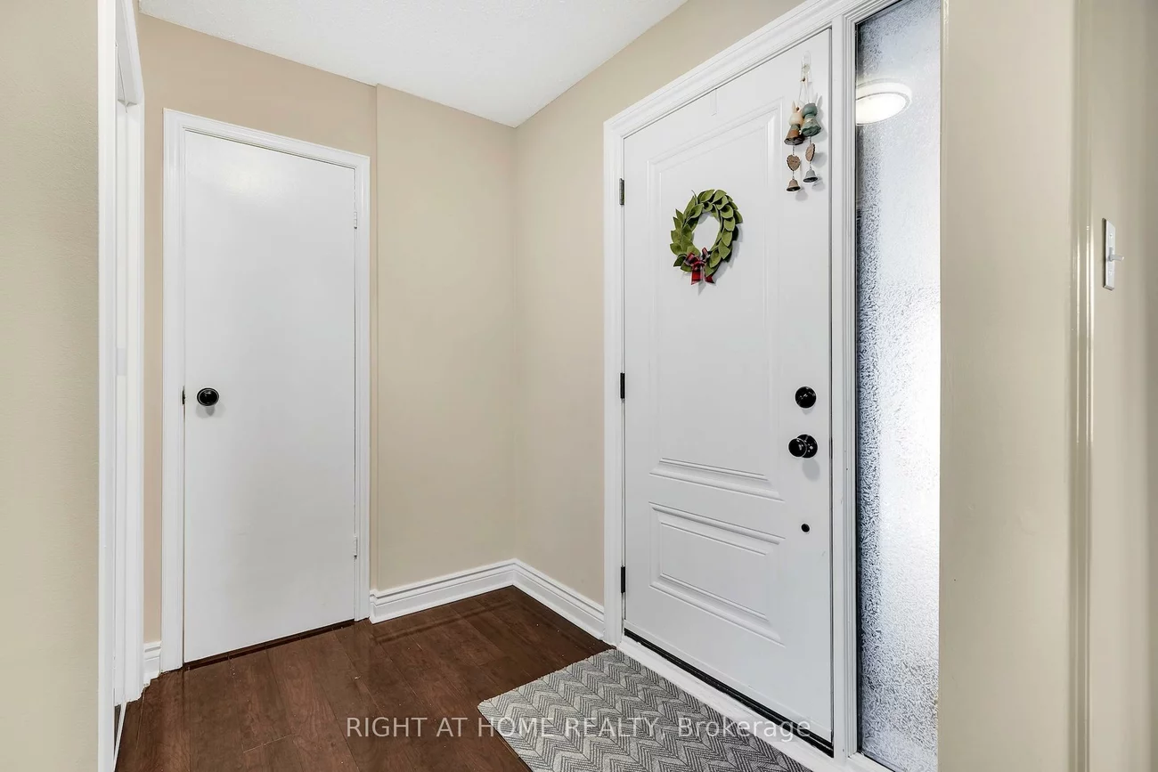 1580, Lancaster, 1005 - FA Falgarwood, Oakville