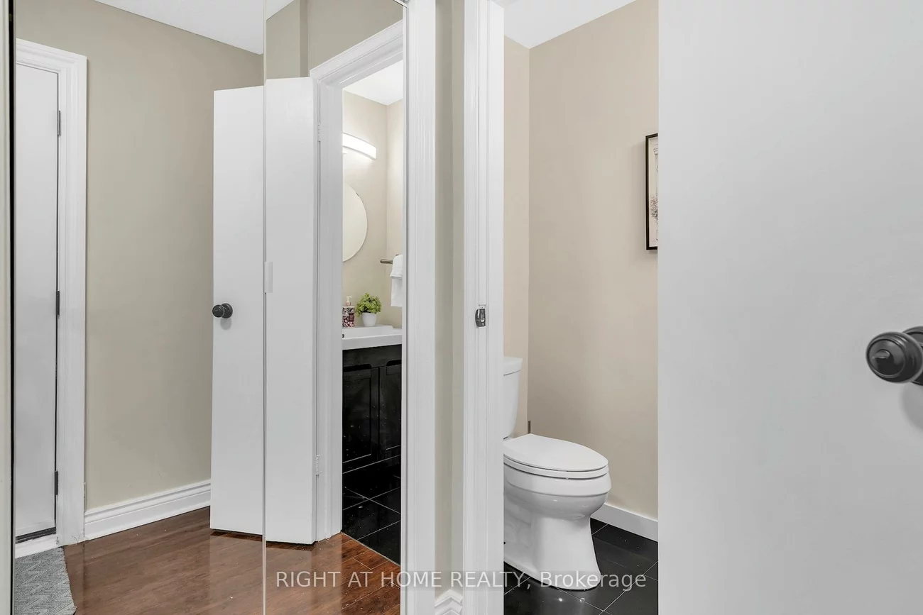 1580, Lancaster, 1005 - FA Falgarwood, Oakville