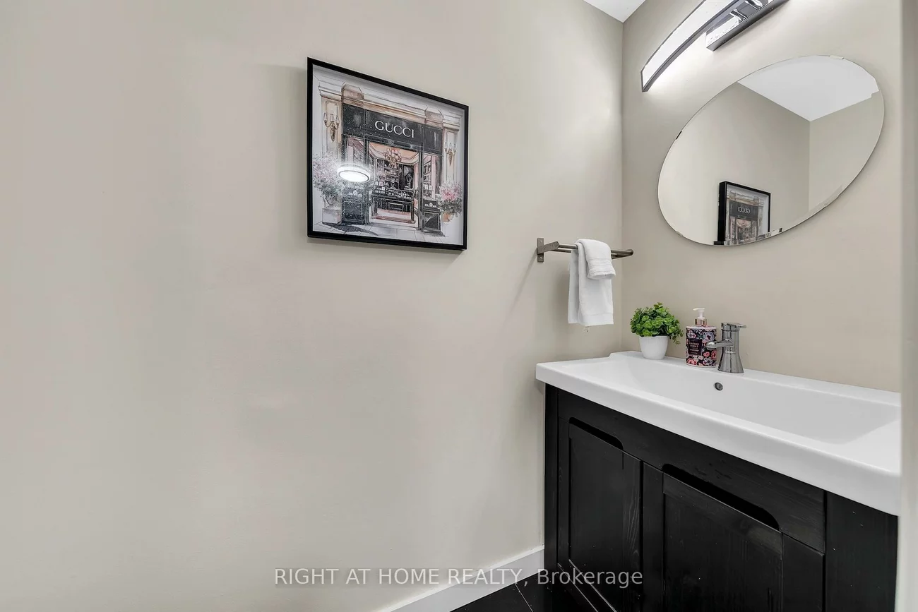 1580, Lancaster, 1005 - FA Falgarwood, Oakville