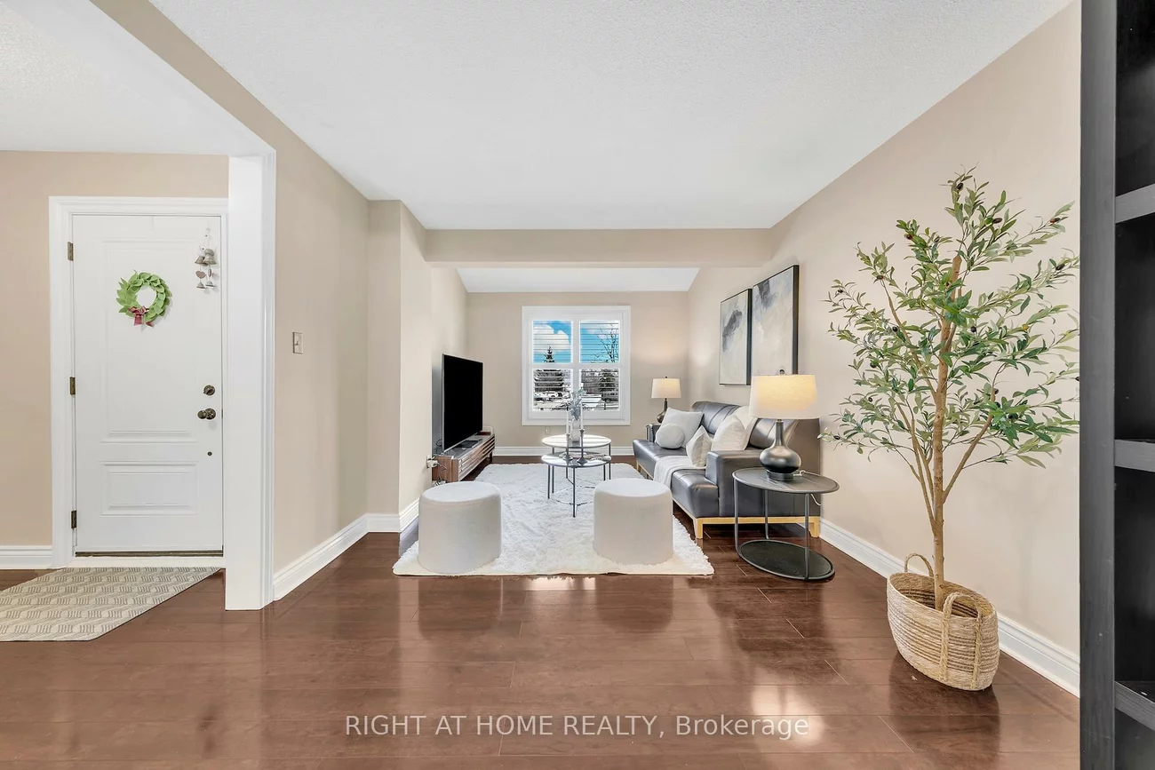 1580, Lancaster, 1005 - FA Falgarwood, Oakville