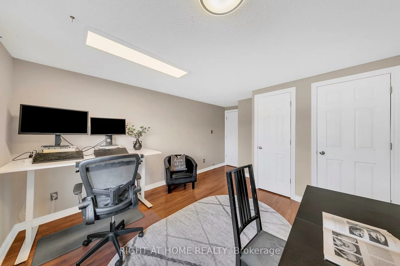 1580, Lancaster, 1005 - FA Falgarwood, Oakville