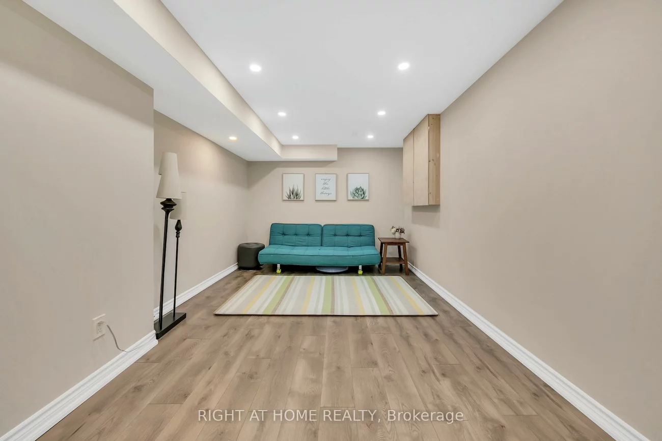 1580, Lancaster, 1005 - FA Falgarwood, Oakville