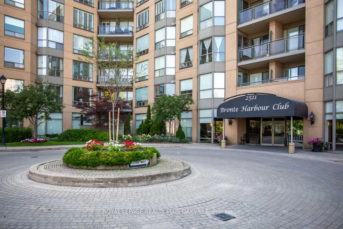 2511, Lakeshore, 1001 - BR Bronte, Oakville