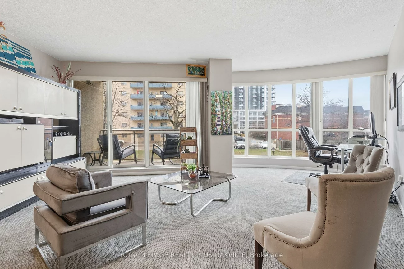 2511, Lakeshore, 1001 - BR Bronte, Oakville