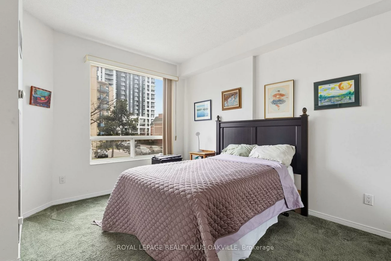 2511, Lakeshore, 1001 - BR Bronte, Oakville