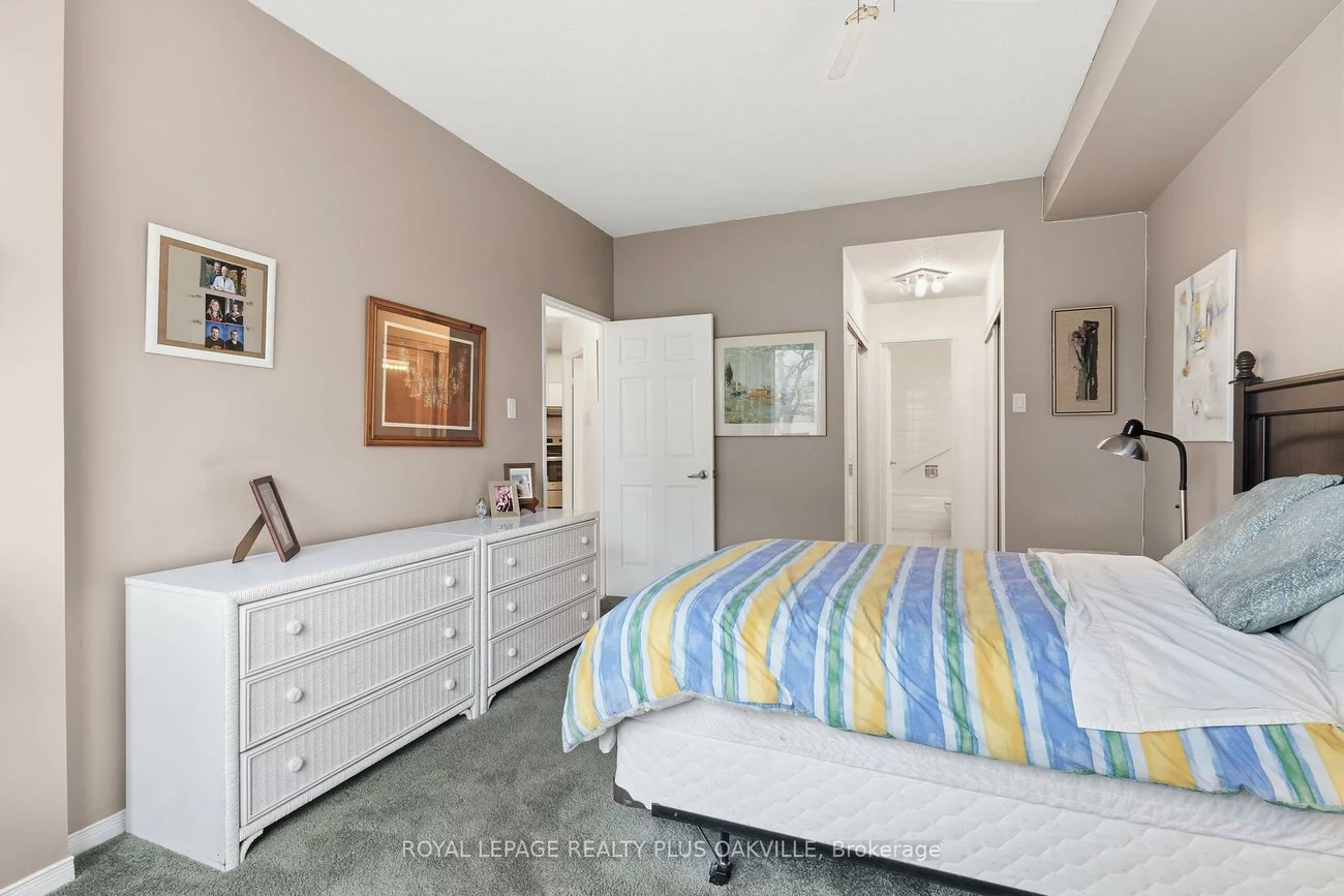 2511, Lakeshore, 1001 - BR Bronte, Oakville