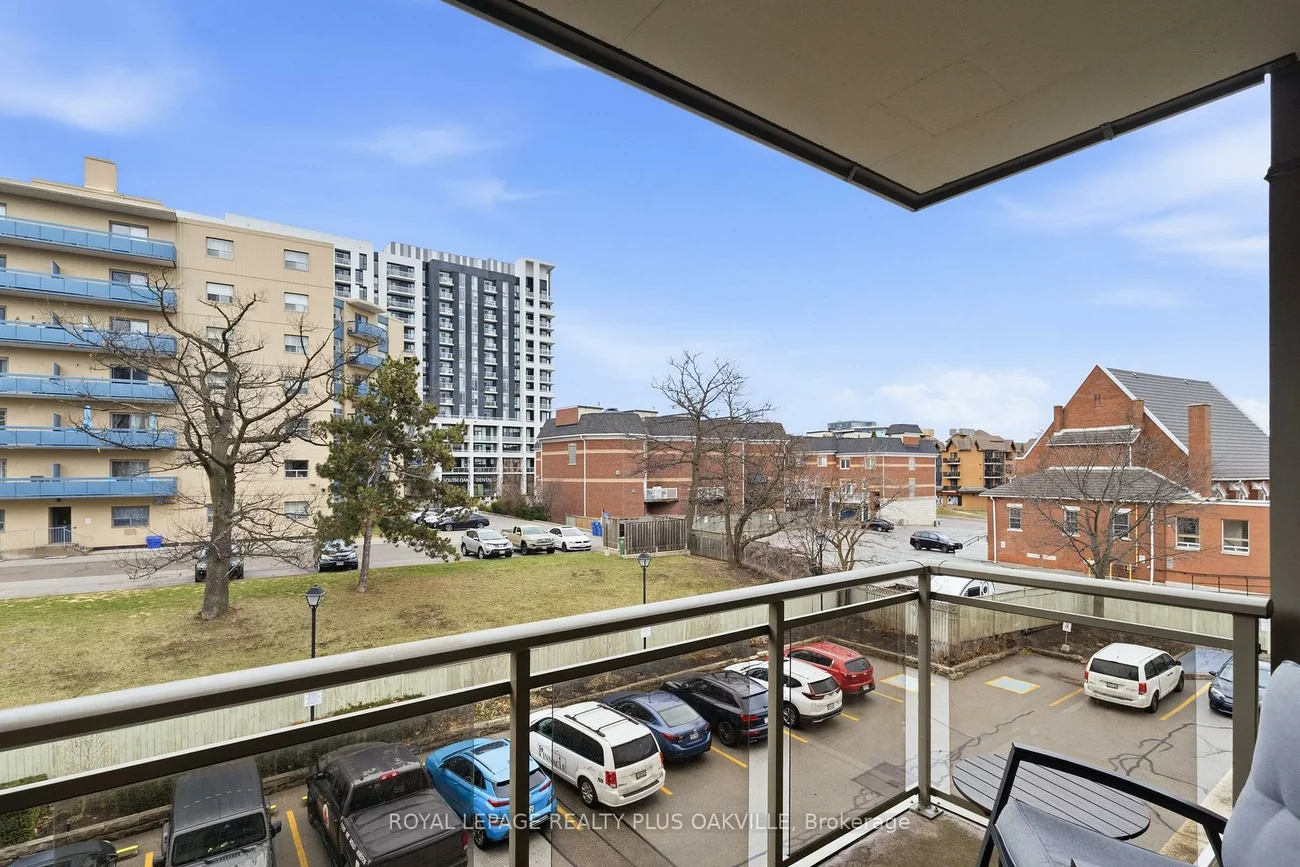 2511, Lakeshore, 1001 - BR Bronte, Oakville
