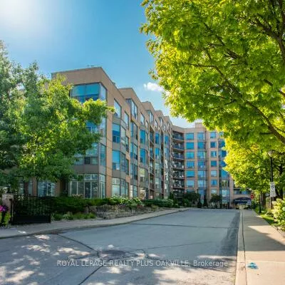 2511, Lakeshore, 1001 - BR Bronte, Oakville