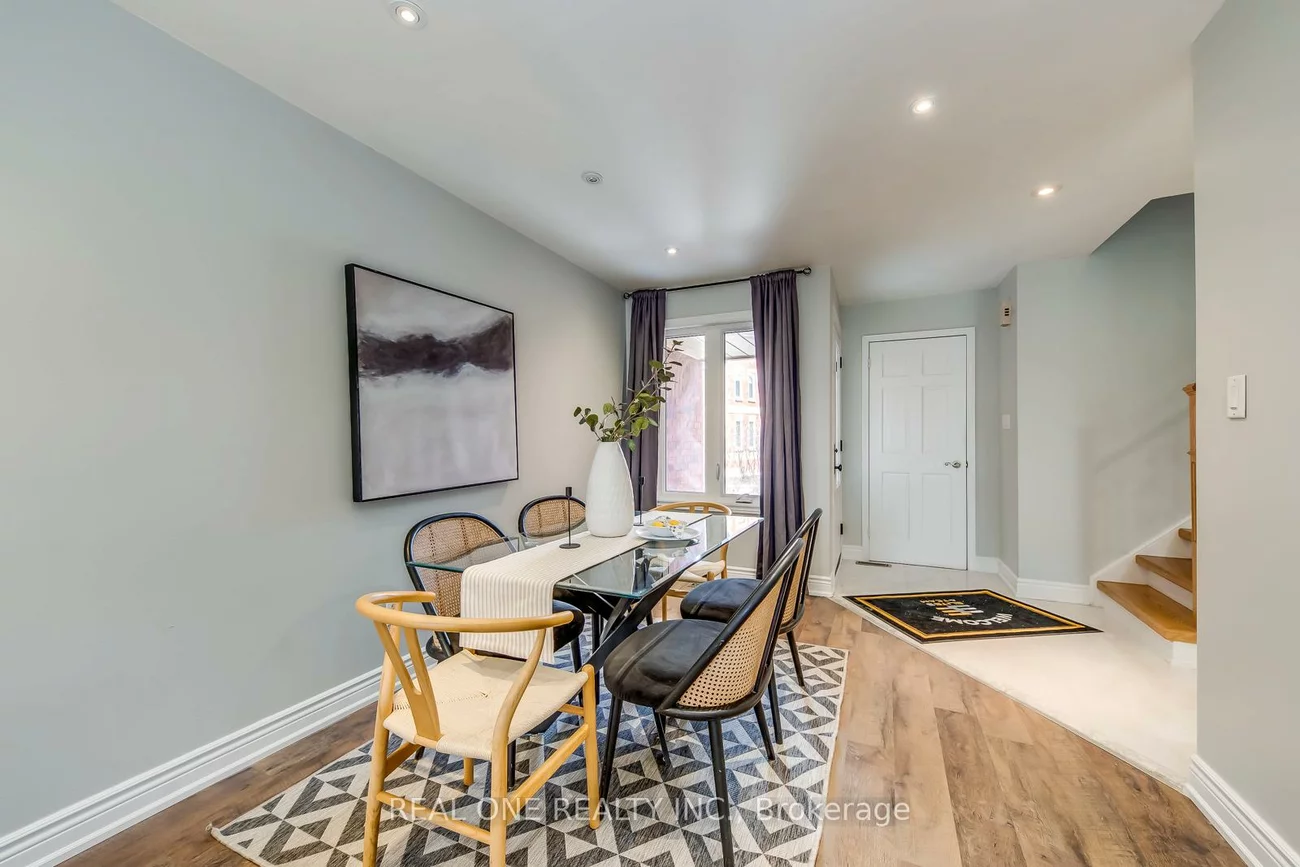 2006, Glenada, 1018 - WC Wedgewood Creek, Oakville