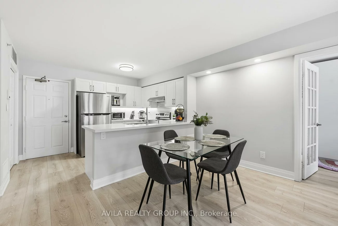 1460, Bishops, 1007 - GA Glen Abbey, Oakville