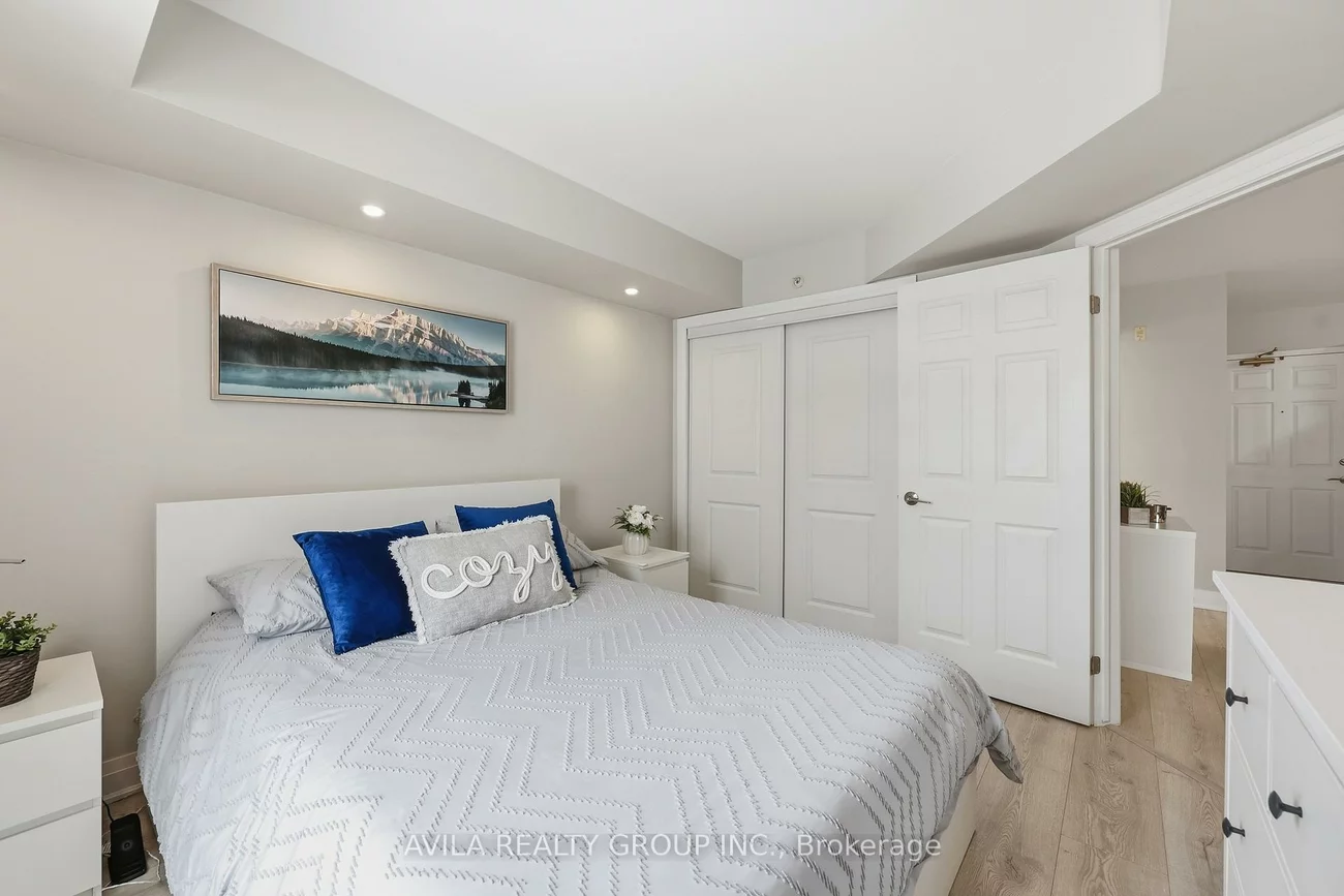 1460, Bishops, 1007 - GA Glen Abbey, Oakville