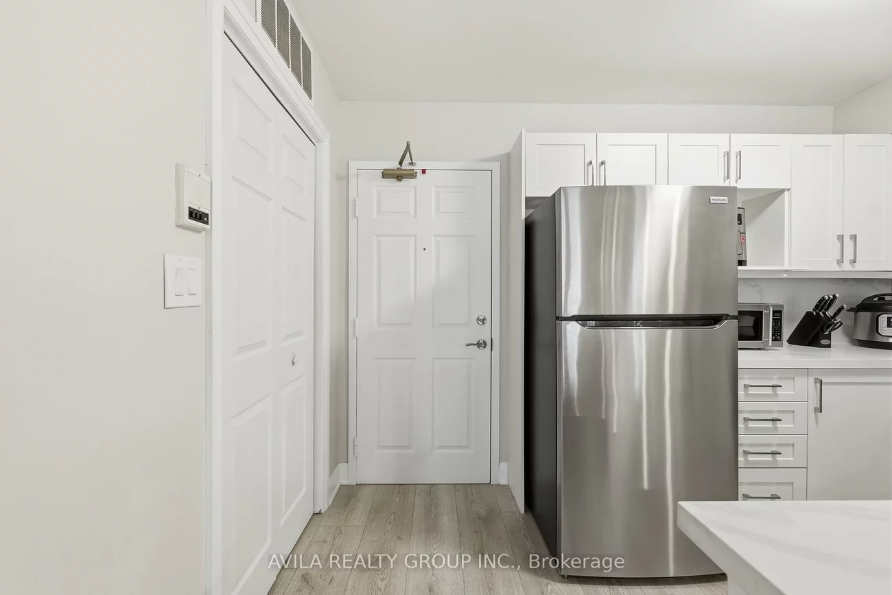 1460, Bishops, 1007 - GA Glen Abbey, Oakville