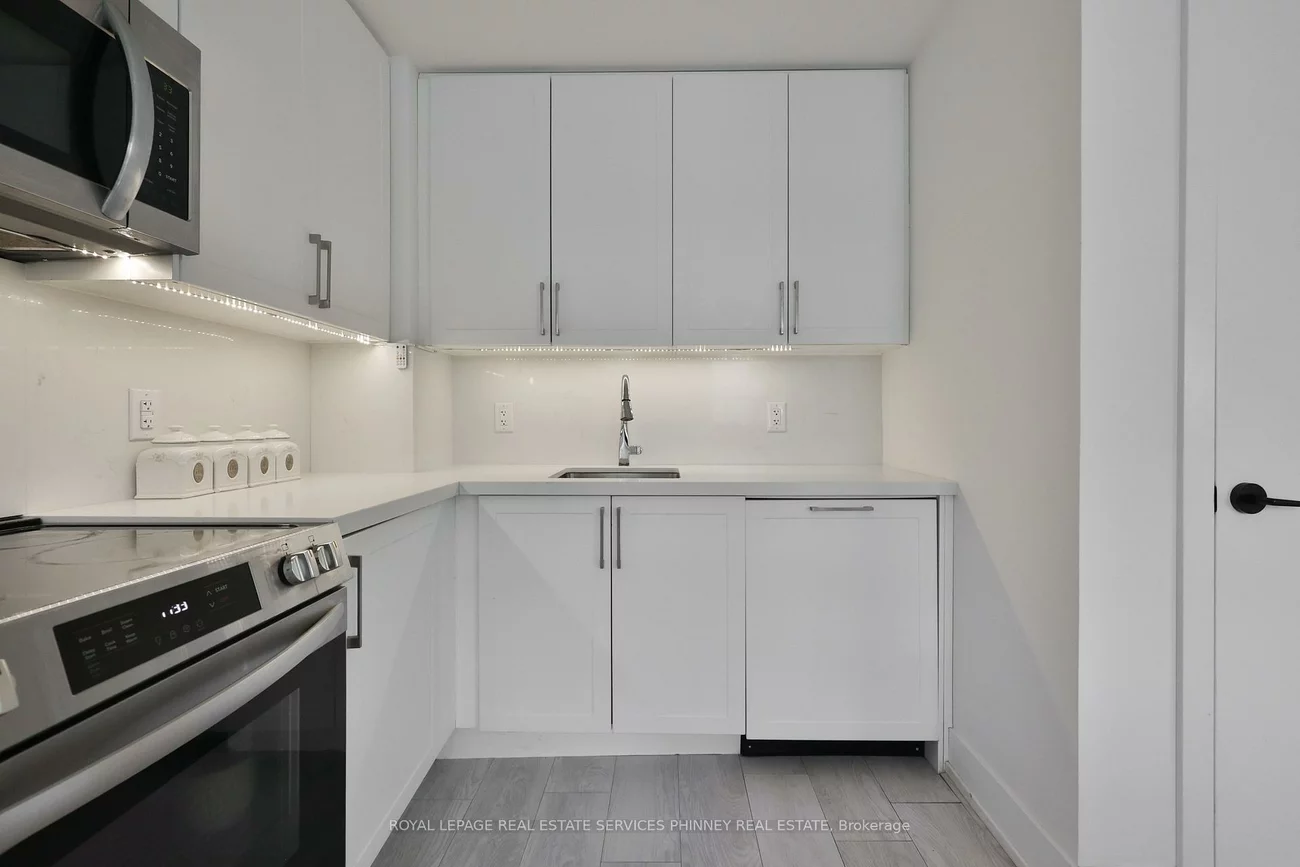 2450, Old Bronte, 1019 - WM Westmount, Oakville