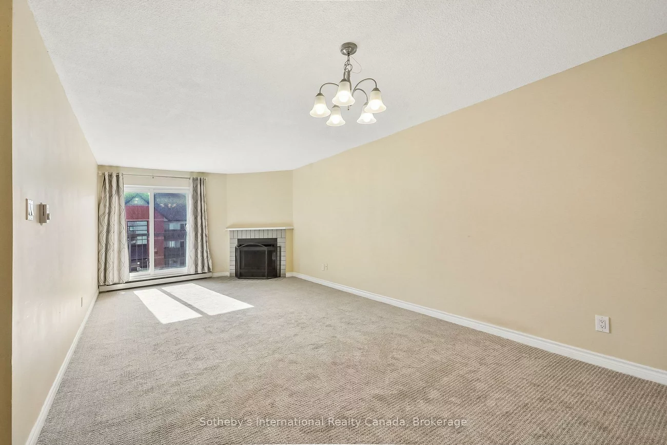 1450, Glen Abbey, 1007 - GA Glen Abbey, Oakville