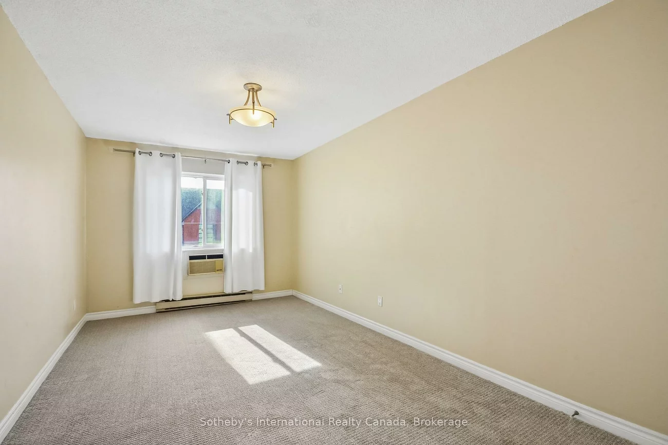 1450, Glen Abbey, 1007 - GA Glen Abbey, Oakville