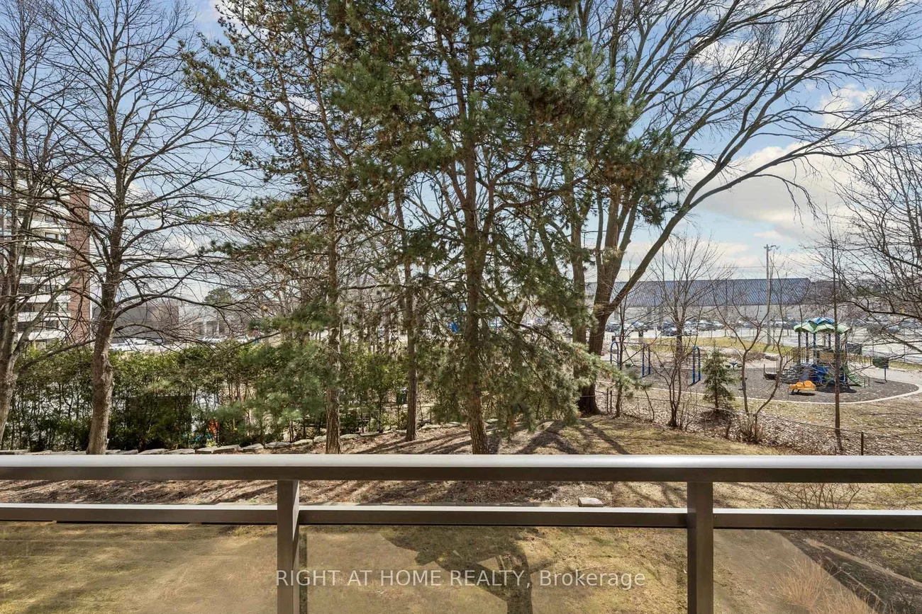 212, Kerr, 1002 - CO Central, Oakville