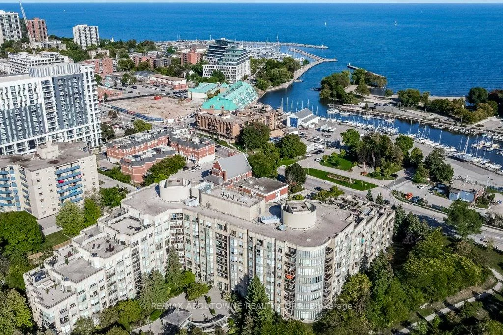 2511, Lakeshore, 1001 - BR Bronte, Oakville