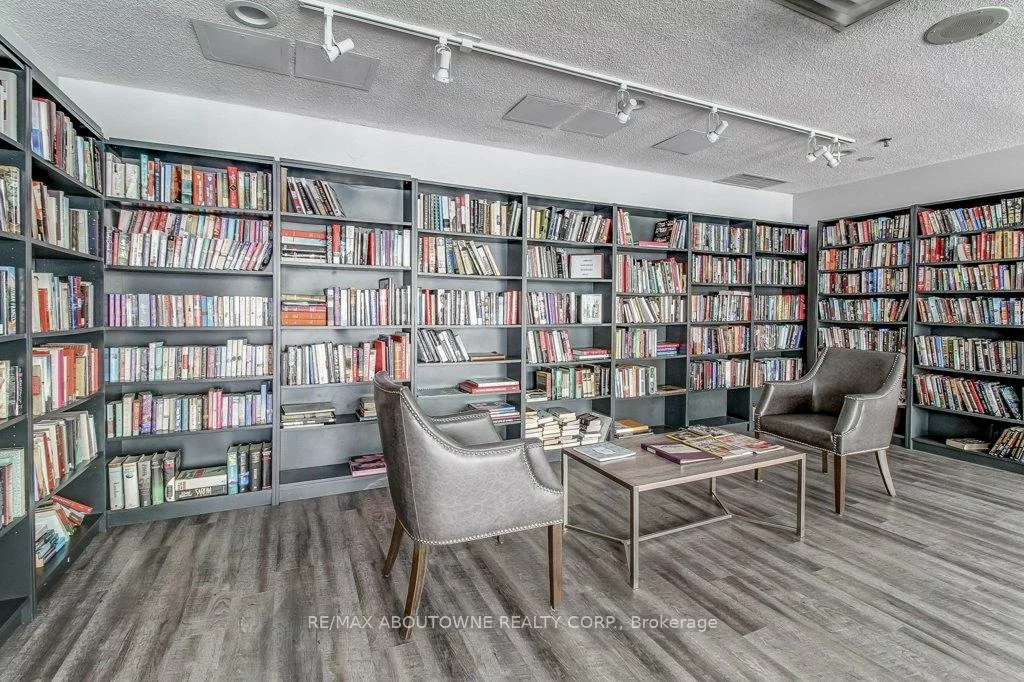 2511, Lakeshore, 1001 - BR Bronte, Oakville