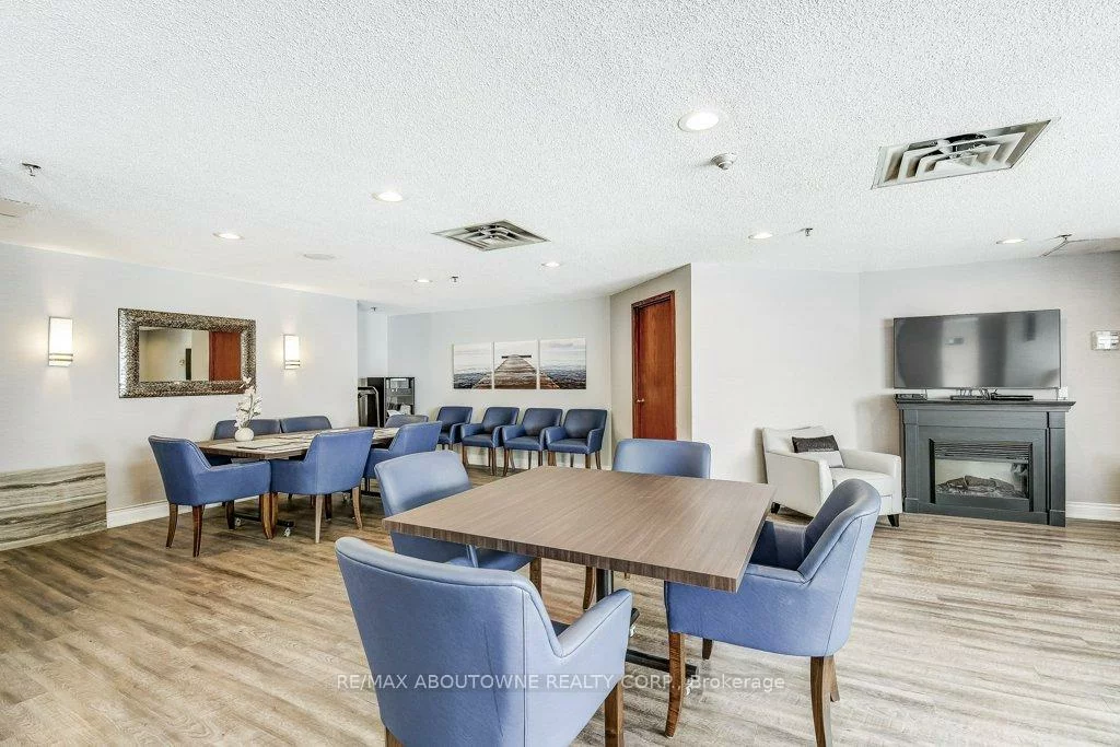 2511, Lakeshore, 1001 - BR Bronte, Oakville