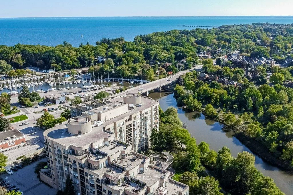 2511, Lakeshore, 1001 - BR Bronte, Oakville