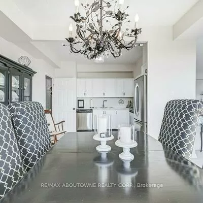 2511, Lakeshore, 1001 - BR Bronte, Oakville