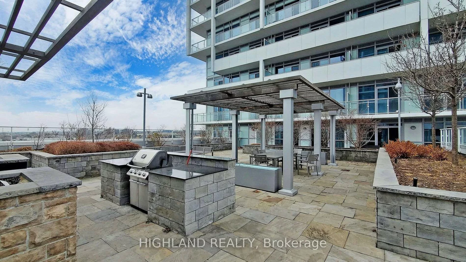 55, Speers, 1002 - CO Central, Oakville
