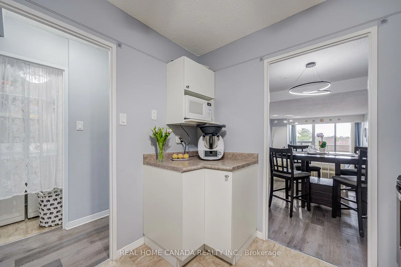 1359, White Oaks, 1005 - FA Falgarwood, Oakville