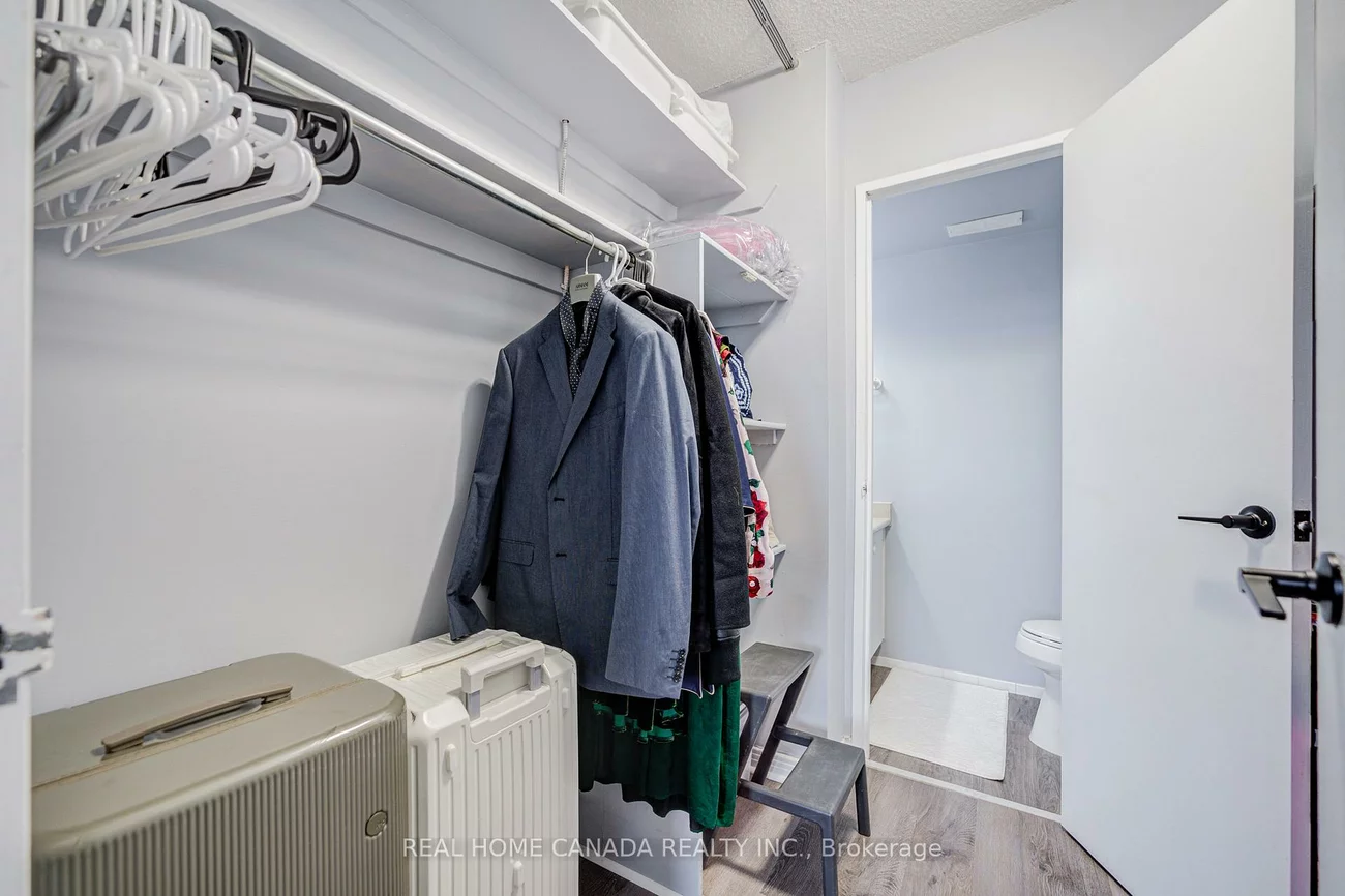 1359, White Oaks, 1005 - FA Falgarwood, Oakville