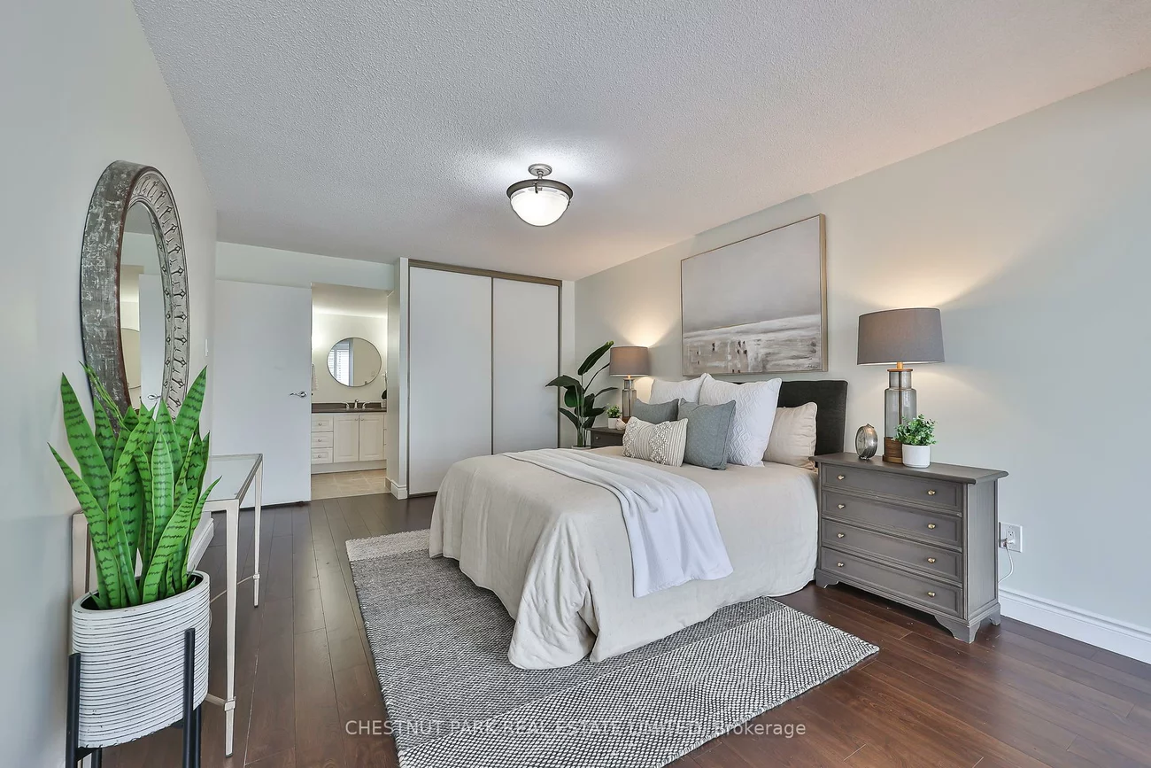 2185, Marine, 1001 - BR Bronte, Oakville