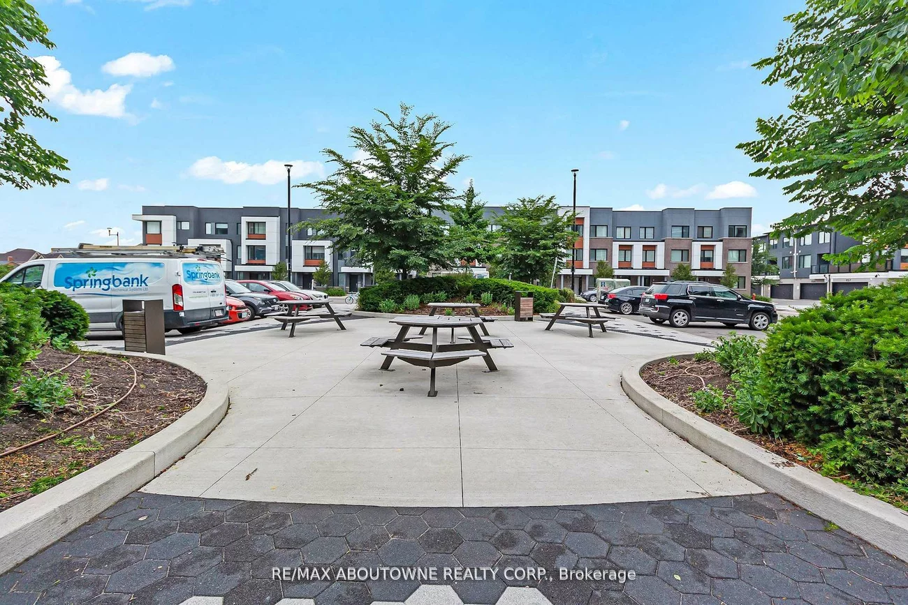 102, Grovewood Common, 1008 - GO Glenorchy, Oakville