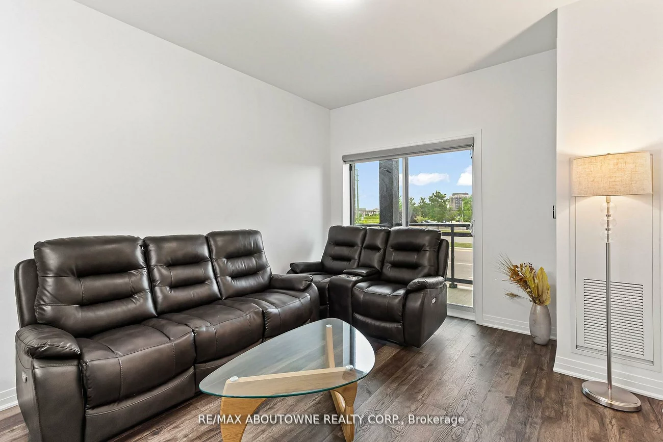 102, Grovewood Common, 1008 - GO Glenorchy, Oakville