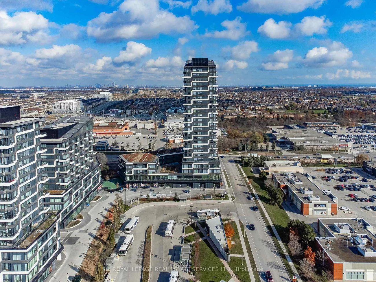 297, Oak Walk, 1015 - RO River Oaks, Oakville