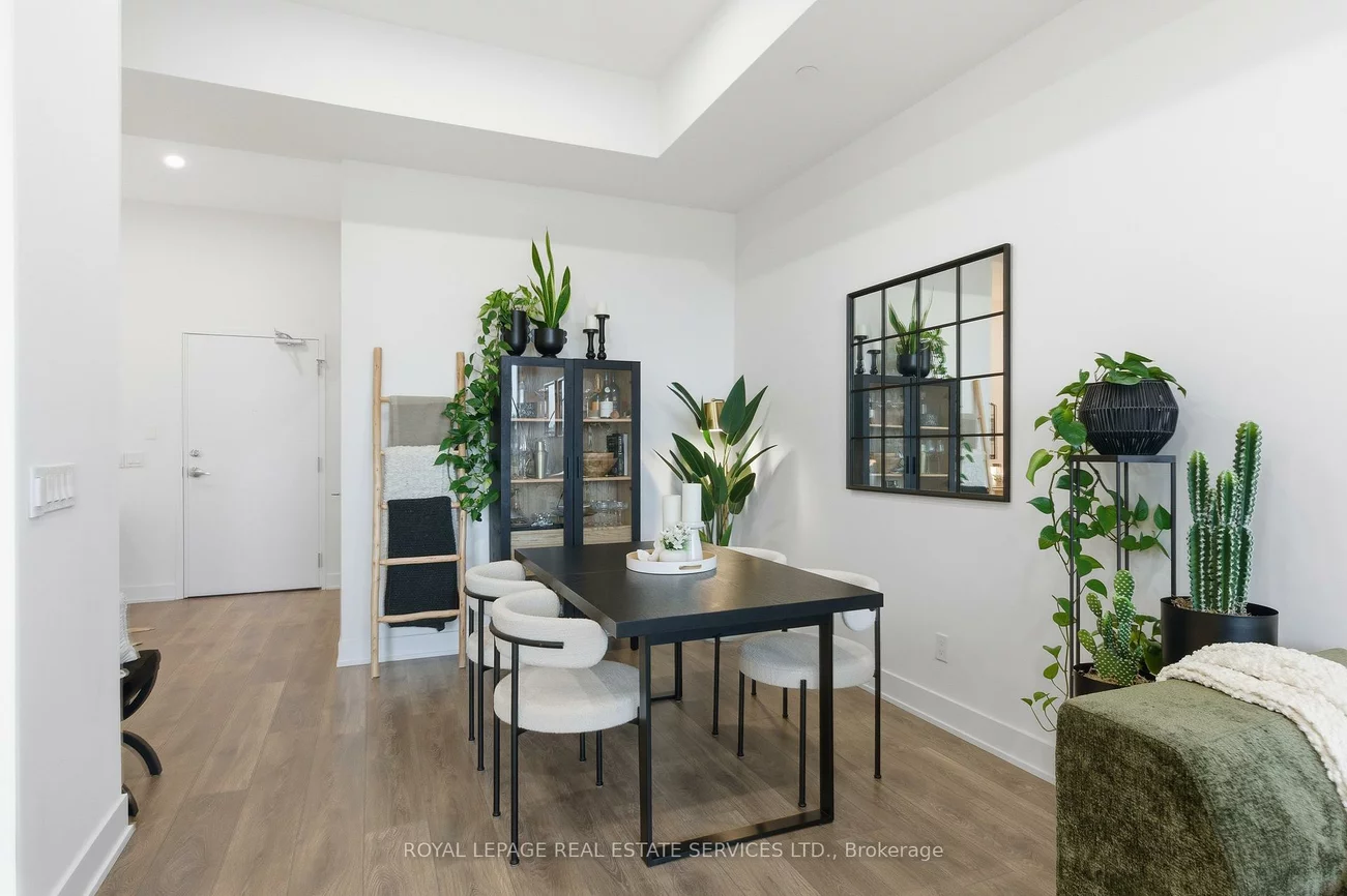 297, Oak Walk, 1015 - RO River Oaks, Oakville