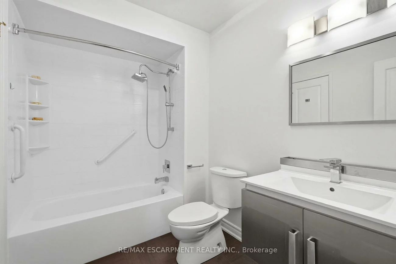 1228, Kirstie, 1003 - CP College Park, Oakville