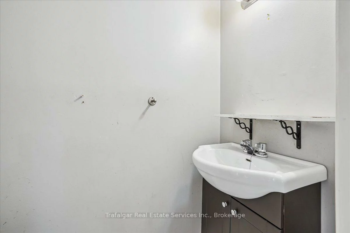 66, Worthington, 1001 - BR Bronte, Oakville