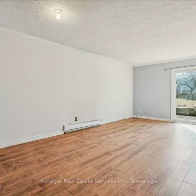 66, Worthington, 1001 - BR Bronte, Oakville