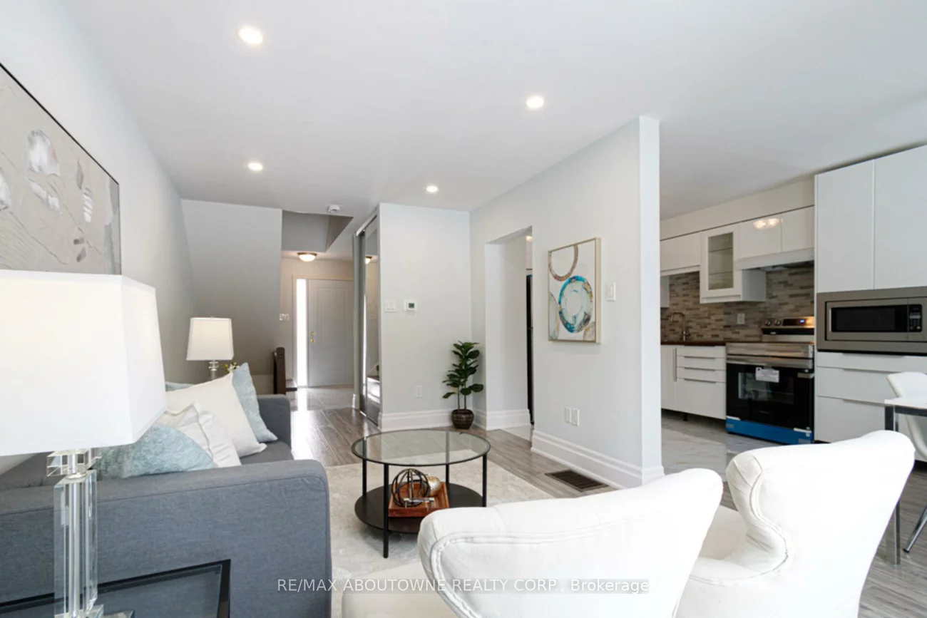 1532, Lancaster, 1005 - FA Falgarwood, Oakville