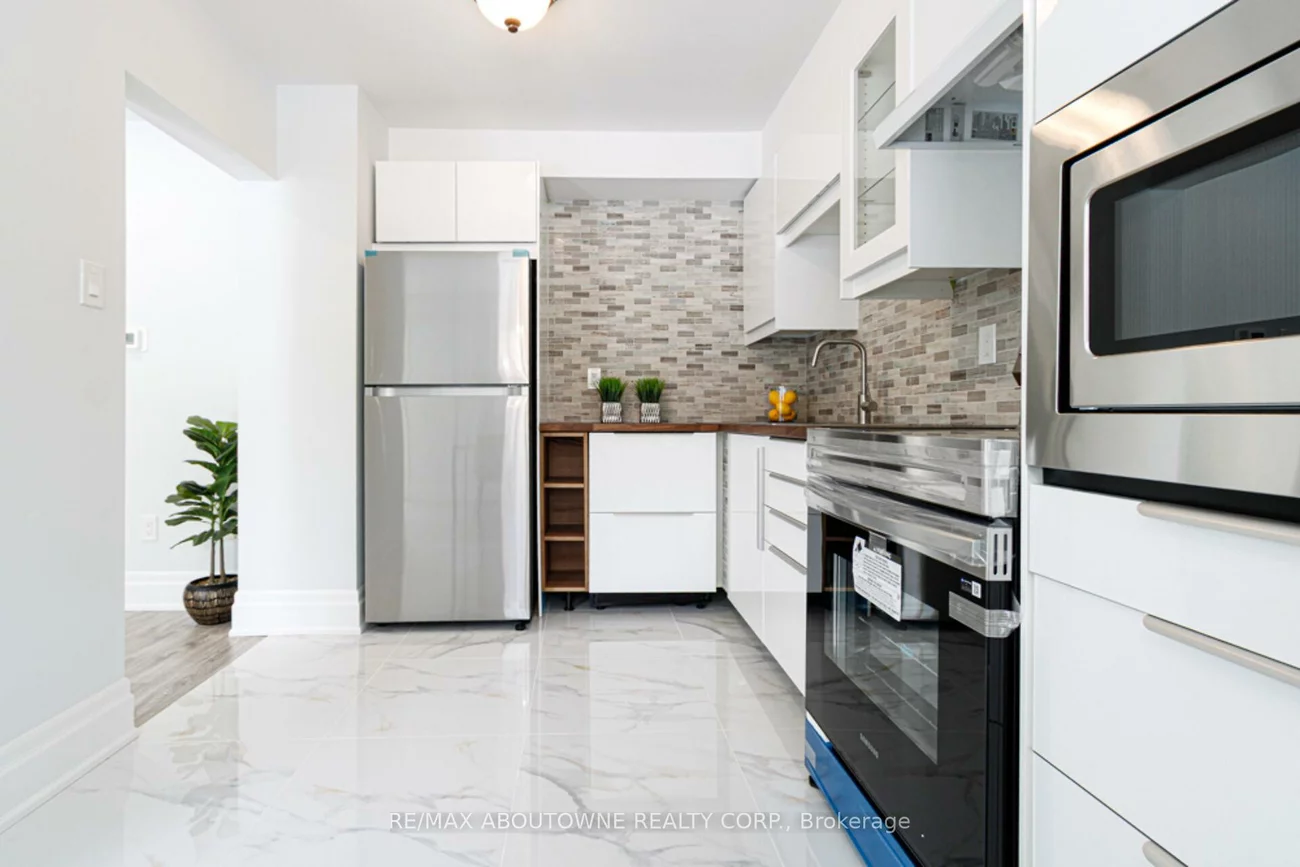 1532, Lancaster, 1005 - FA Falgarwood, Oakville